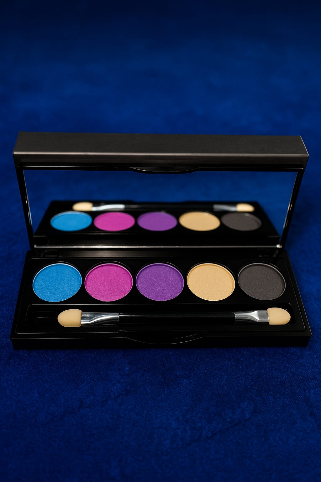 SMALL EYESHADOW PALETTE