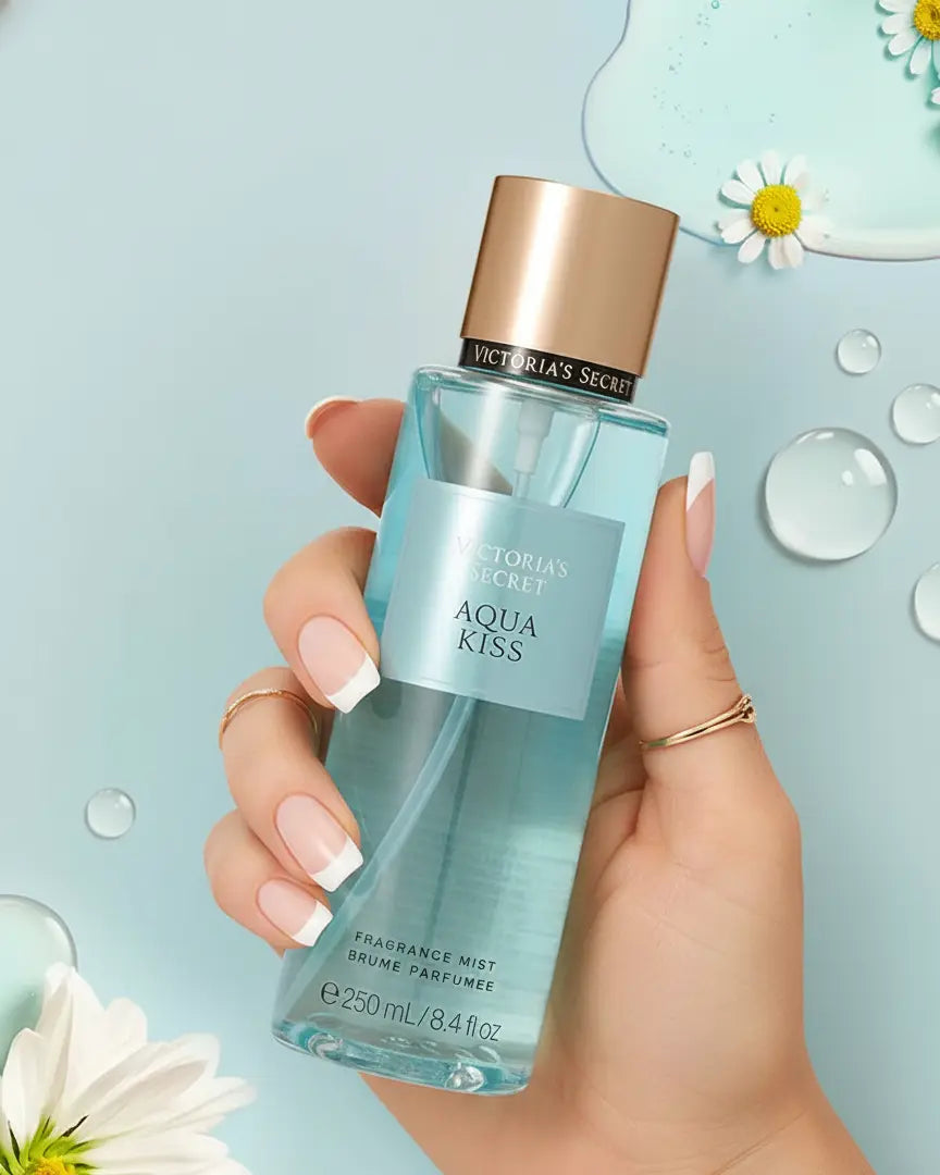 Victoria’s Secret Aqua Kiss Fragrance Mist (250 ml) LAB BEAUTY