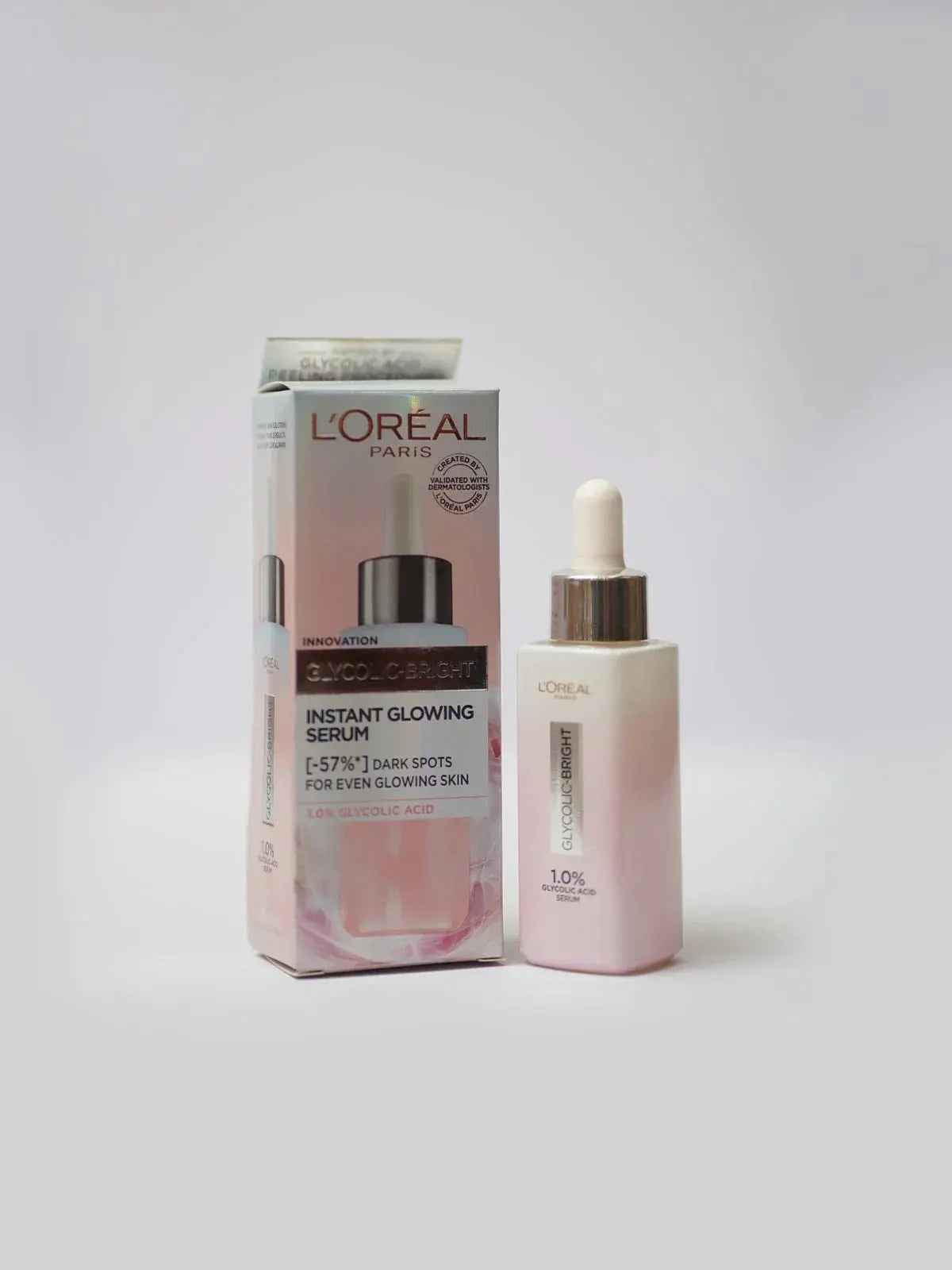 L'Oréal Paris Glycolic-Bright Instant Glowing Serum with 1.0% glycolic acid for even, radiant skin