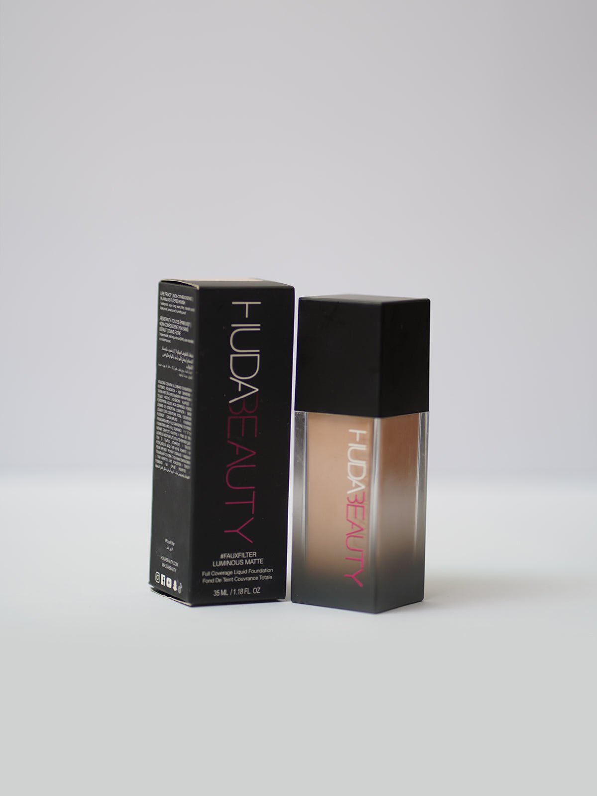 Huda Beauty Faux Filter Foundation