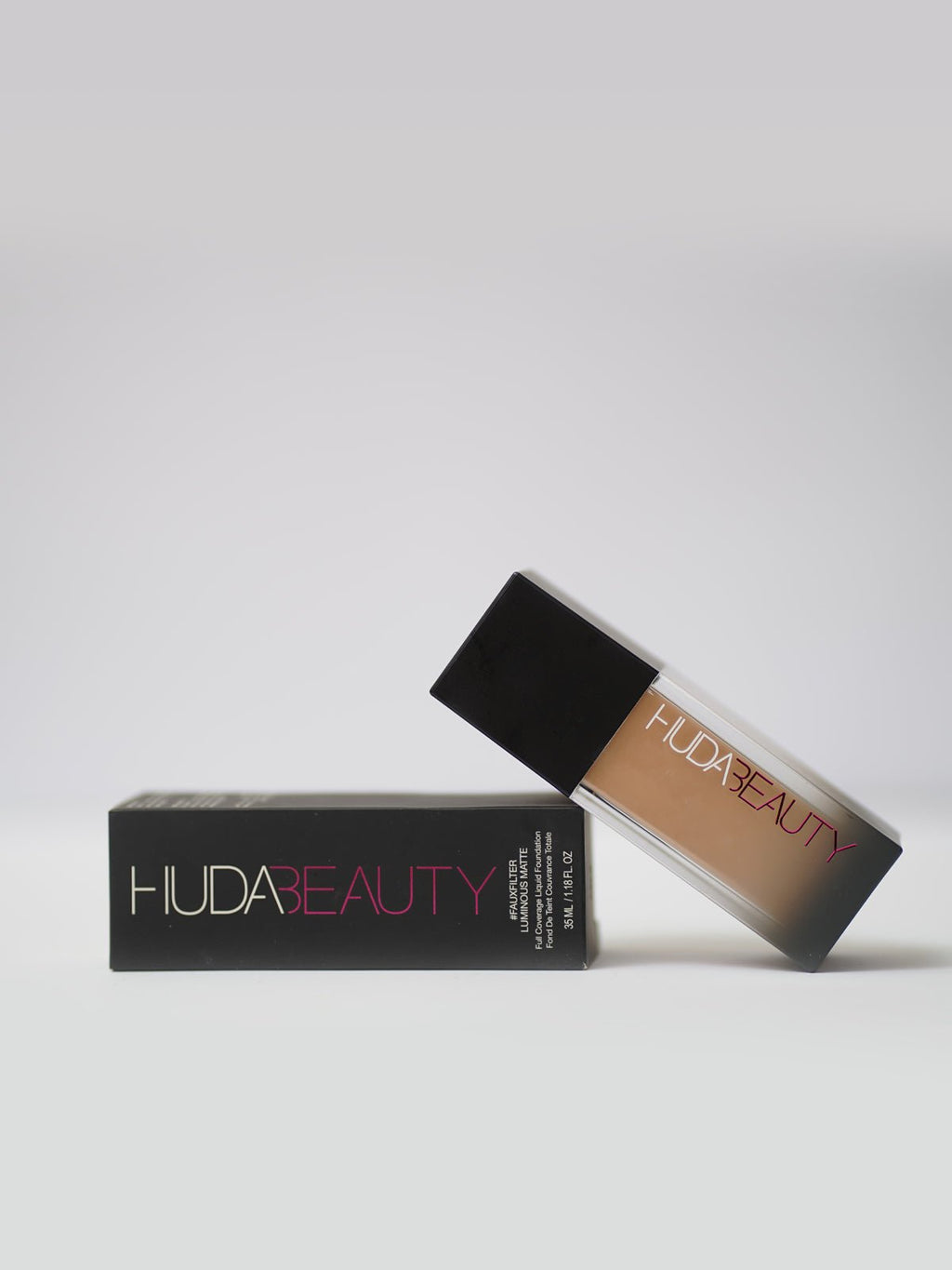 Huda Beauty Faux Filter Foundation