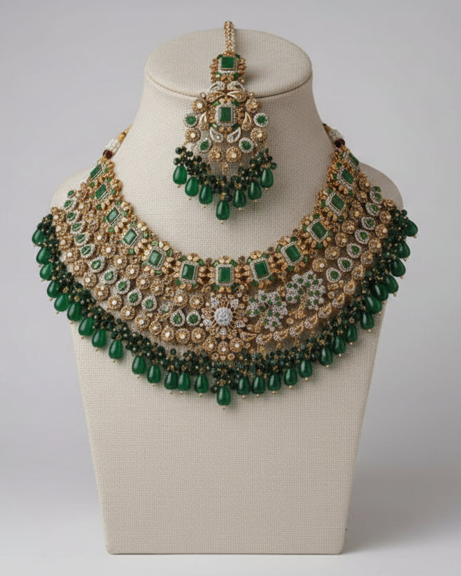 Regal Emerald & Polki Bridal Jewelry Set – Comprehensive 5-Piece Wedding Collection with Choker, Earrings, Maang Tikka, Passa, and Bridal Nath